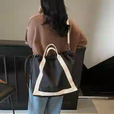 彤彤兔 个性日常简约 尼龙 手提包 常规 男女同款情侣款 多色