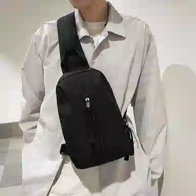 德力熊 耐磨编绳简约休闲运动 尼龙 斜挎包胸包 常规 男女同款情侣款 白色/红色/黑色