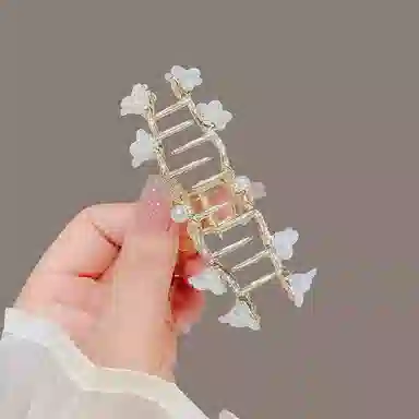 彤彤兔 后脑勺半扎发鲨鱼夹头饰中号发量超仙铃兰花抓夹 发夹 女款