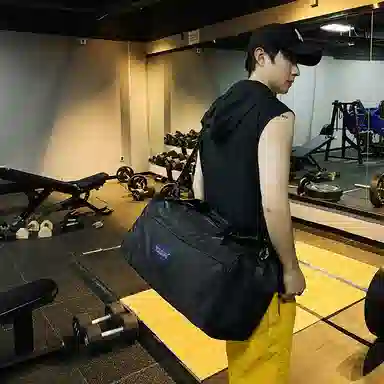 德力熊 出差便携 尼龙 健身包 男女同款情侣款 黑色粉色红色卡其色蓝色军绿色灰色