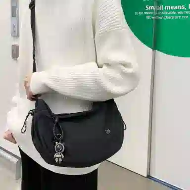 彤彤兔 运动 尼龙 单肩包 男女同款情侣款 蛋黄流沙\黑色\桔色\香草奶油