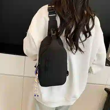 德力熊 多功能个性潮流 尼龙布 单肩胸包 男女同款情侣款 多色