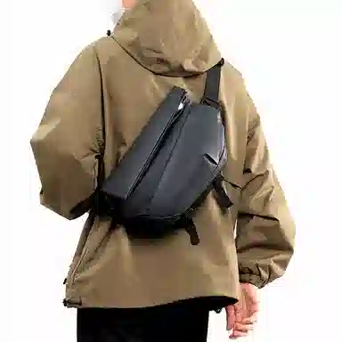 彤彤兔 多功能运动纯色简约通勤 牛津布 斜挎包 男款 多色