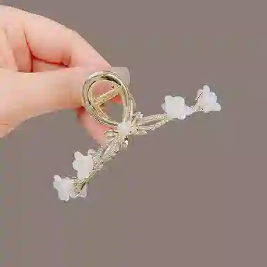 彤彤兔 后脑勺半扎发鲨鱼夹头饰中号发量超仙铃兰花抓夹 发夹 女款