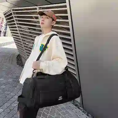 彤彤兔 大容量休闲简约百搭 尼龙 双肩旅行包 男女同款情侣款 灰色/黑色/绿色