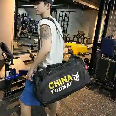 德力熊 多功能运动训练 尼龙 健身包 男女同款情侣款 黑色粉色卡其色玫红色黄色军绿色