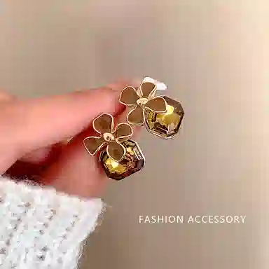 彤彤兔 韩系秋冬美拉德花朵耳钉气质独特高级感个性复古温柔气质 合金 耳环 女款