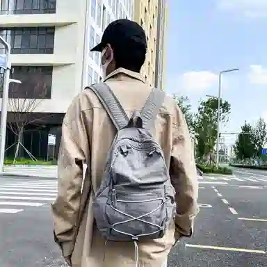 彤彤兔 轻便登山高颜值初 水洗布 双肩包 大号 男女同款情侣款 多色