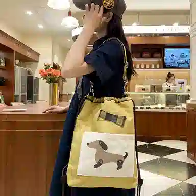 彤彤兔 迷人布腊肠狗 尼龙 双肩包 男女同款情侣款 黄色