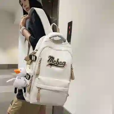 彤彤兔 休闲背包大容量简约轻便 尼龙 双肩包 常规 男女同款情侣款 多色