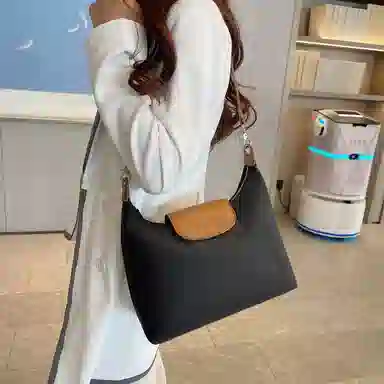 OUZIHUANG Shoulder Bag Black