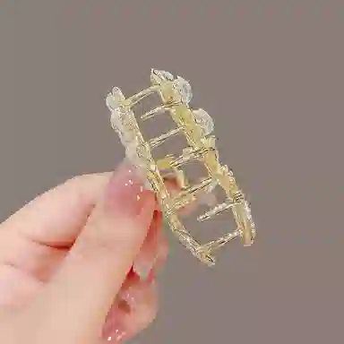 彤彤兔 高级感水钻穗抓夹后脑勺中号夹子头饰半扎发气质发卡 发夹 女款