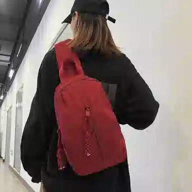 德力熊 耐磨编绳简约休闲运动 尼龙 斜挎包胸包 常规 男女同款情侣款 白色/红色/黑色