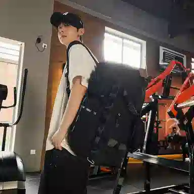 德力熊 大容量干湿分离 尼龙 健身包 男女同款情侣款 黑色/粉色/卡其色/蓝色/黄色/军绿色