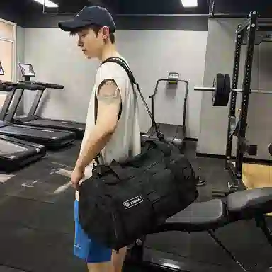 德力熊 大容量训练包多功能干湿分离 牛津布 健身包 男女同款情侣款 黑色\粉色\灰色\酒红色\黄色\紫色\青绿色\桔色