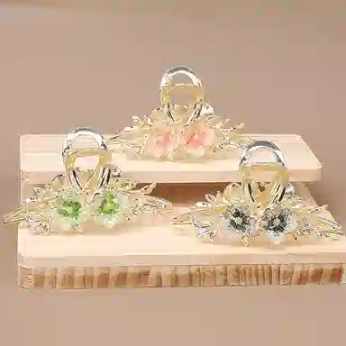 彤彤兔 高级感水晶石花朵鲨鱼夹头饰时尚通勤百搭夏后脑勺盘发抓夹 合金 发夹 女款