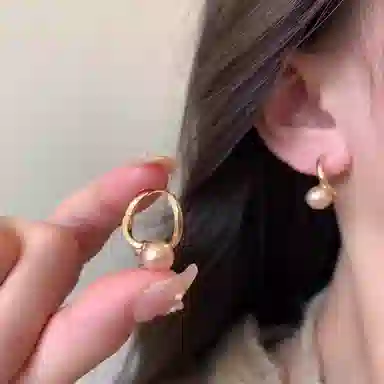 彤彤兔 韩系简约气质时尚高级感香槟仿珍珠耳扣名媛风百搭小众 合金 耳环 女款