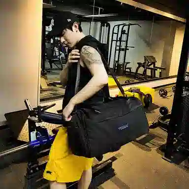 德力熊 出差便携 尼龙 健身包 男女同款情侣款 黑色粉色红色卡其色蓝色军绿色灰色