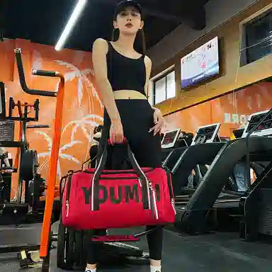 德力熊 大容量轻便单肩字母 尼龙 健身包 男女同款情侣款 黑色/卡其色/红色/粉色