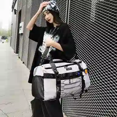 彤彤兔 大容量健身多功能简约百搭 尼龙 双肩旅行包 男女同款情侣款 黑色/绿色/灰色