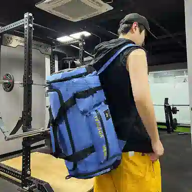 德力熊 训练潮牌 尼龙 健身包 男女同款情侣款 黑色粉色卡其色红色黄色军绿色蓝色