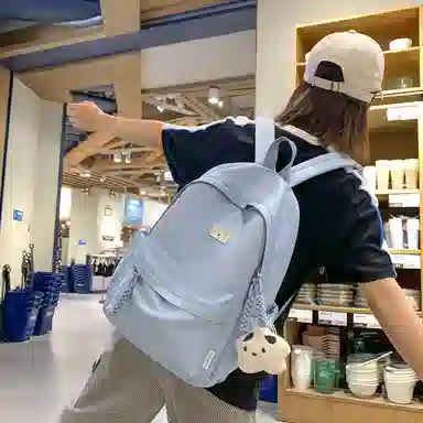 德力熊 简约大容量 尼龙 双肩包