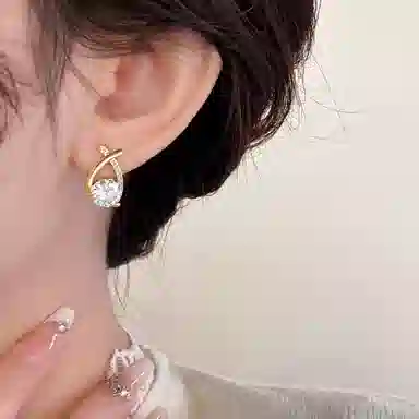 彤彤兔 简约交叉金色水钻耳钉女小众设计耳钉爆款 梓合金 耳环 女款