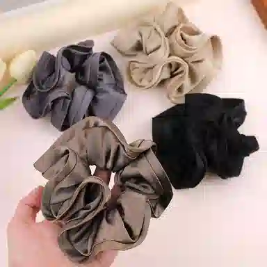 彤彤兔 法式高级感大肠纯色木耳边花苞缎面马尾肠圈气质头饰 布料 发圈 女款