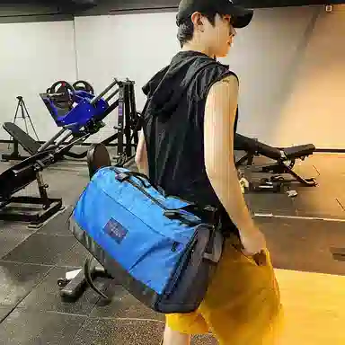 德力熊 出差便携 尼龙 健身包 男女同款情侣款 黑色粉色红色卡其色蓝色军绿色灰色