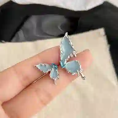 彤彤兔        不对称蝴蝶轻奢高级感小众夸张耳环时尚气质独特耳饰