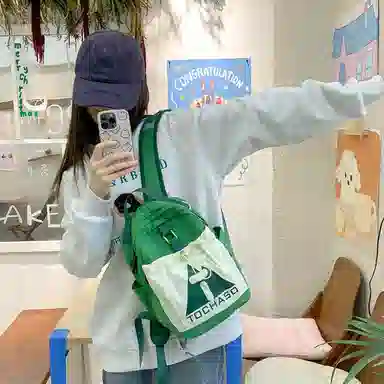德力熊 可爱撞色轻便 尼龙 双肩包 常规 女款 墨绿色/绿色/卡其色/粉色/藏蓝色