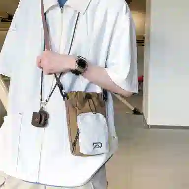 运动轻便外出潮牌旅游 复合布 手机包 男女同款情侣款 多色