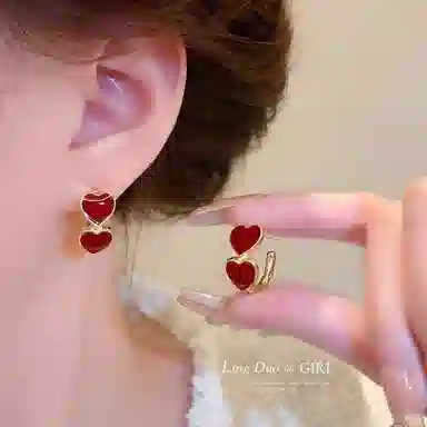 彤彤兔 韩国法式复古酒红色桃心爱心独特设计感 梓合金 耳环 女款
