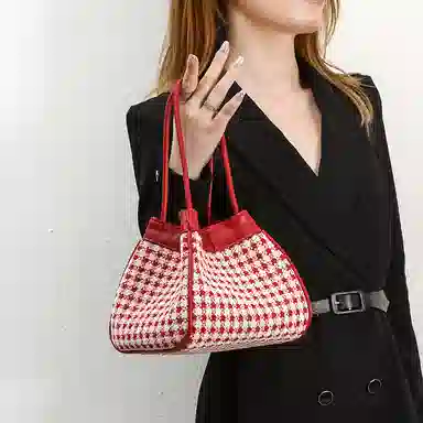 OUZIHUANG Bucket Bag Red