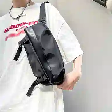 德力熊 百搭时尚运动 超纤 胸包 男女同款情侣款 黑白拼色/黑色