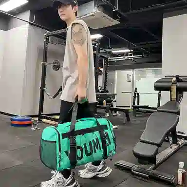 德力熊 大容量旅行袋 尼龙 健身包 大号 男女同款情侣款 多色