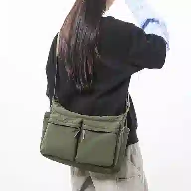 彤彤兔 日系简约休闲通勤 尼龙 单肩包 男女同款情侣款 多色