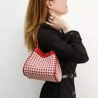 OUZIHUANG Bucket Bag Red