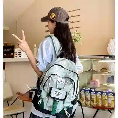 彤彤兔 高颜值小众设计 尼龙 双肩包 男女同款情侣款 绿色