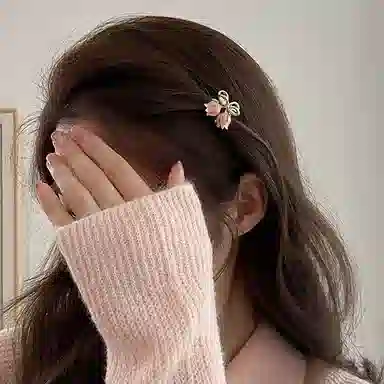 彤彤兔 春天甜美粉色铃兰花抓夹小号侧边刘海夹公主头网红鲨鱼夹气质 发夹 女款