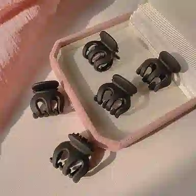 彤彤兔 黑色哑光小号抓夹刘海边夹迷你碎发发卡可爱潮 亚克力 发夹 女款