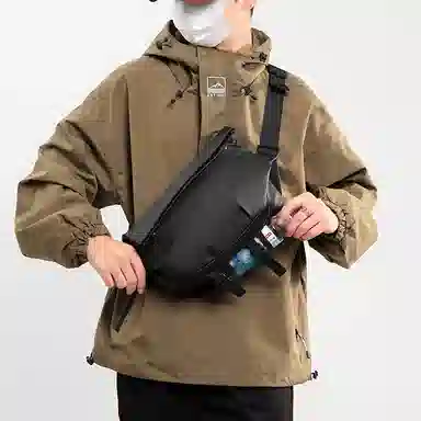 彤彤兔 多功能运动纯色简约通勤 牛津布 斜挎包 男款 多色