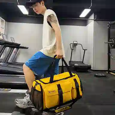 德力熊 大容量训练包多功能干湿分离 牛津布 健身包 男女同款情侣款 黑色\粉色\灰色\酒红色\黄色\紫色\青绿色\桔色