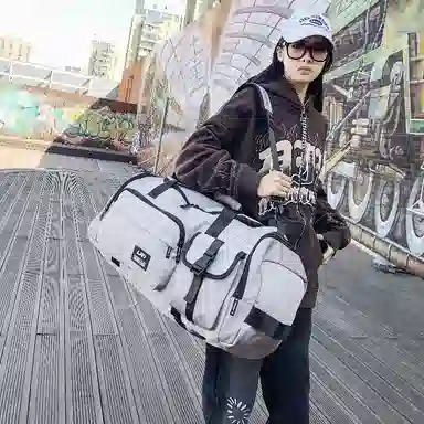 彤彤兔 大容量休闲简约百搭 尼龙 双肩旅行包 男女同款情侣款 灰色/黑色/绿色