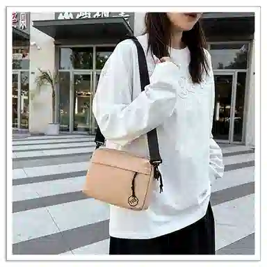 彤彤兔 高级感简约 尼龙 单肩包 男女同款情侣款 多色