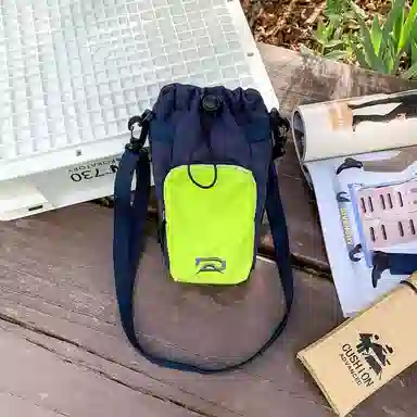 运动轻便外出潮牌旅游 复合布 手机包 男女同款情侣款 多色