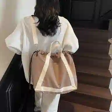 彤彤兔 个性日常简约 尼龙 手提包 常规 男女同款情侣款 多色