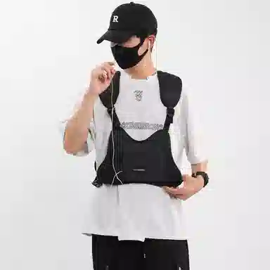 彤彤兔 工装潮流战术机能多功能轻便休闲 牛津布 胸包 男款 黑色