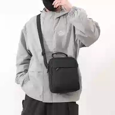 彤彤兔 简约休闲男士背包 牛津布 单肩包 男款 多色