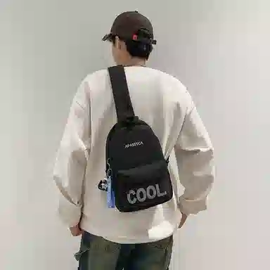 德力熊胸包尼龙男女通用多色韩版撞色斜挎包休闲百搭旅行耐用小背包